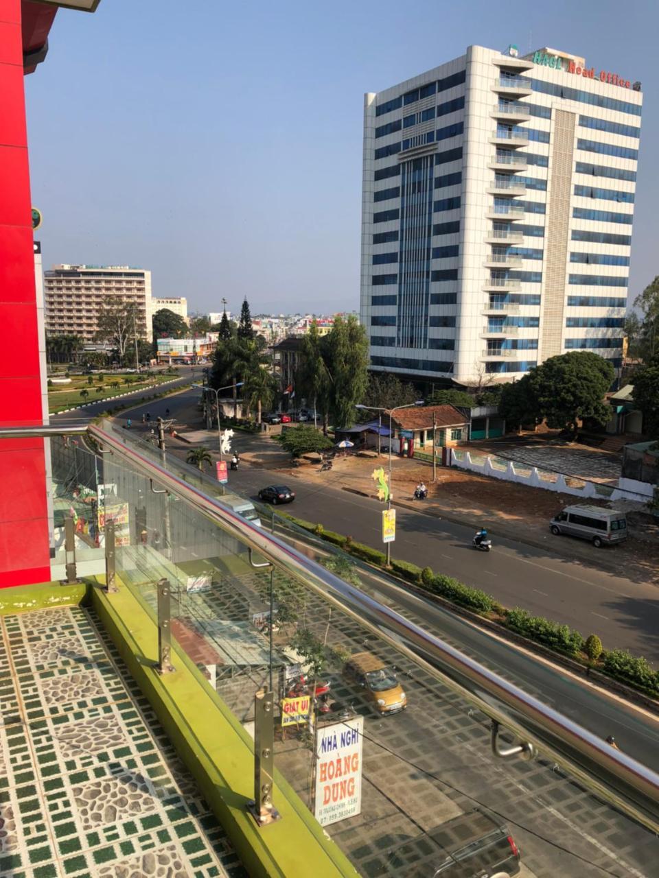 Nhà nghỉ Bình Yên Pleiku Exterior foto